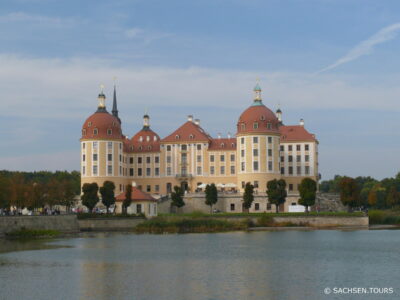 Winterausstellung – Drei Haselnüsse für Aschenbrödel